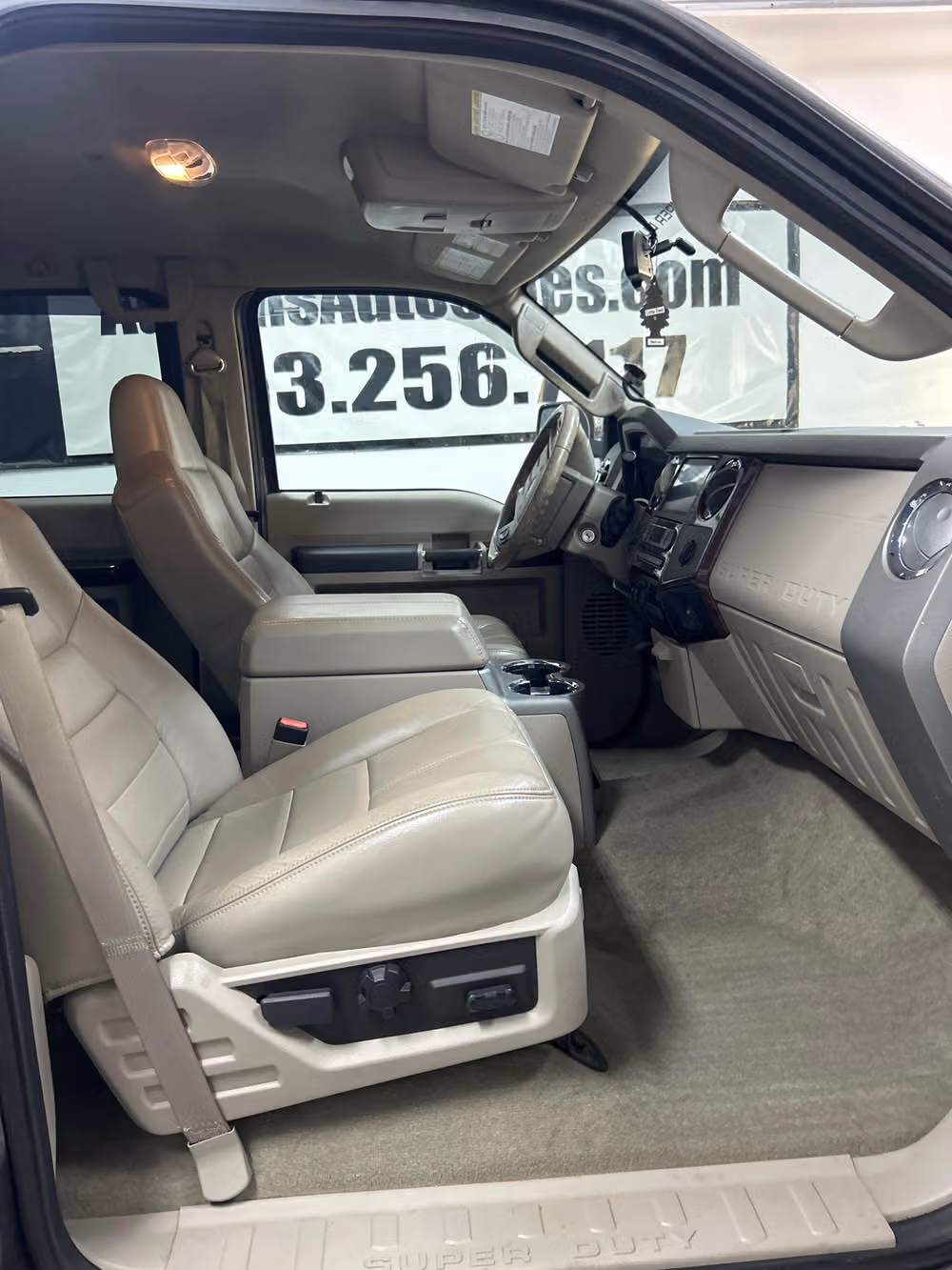 2008 Ford F-350 Super Duty Lariat Crew Cab Image 13