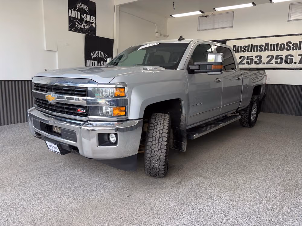 2016 Chevrolet Silverado 3500HD LTZ Crew Cab Image 6