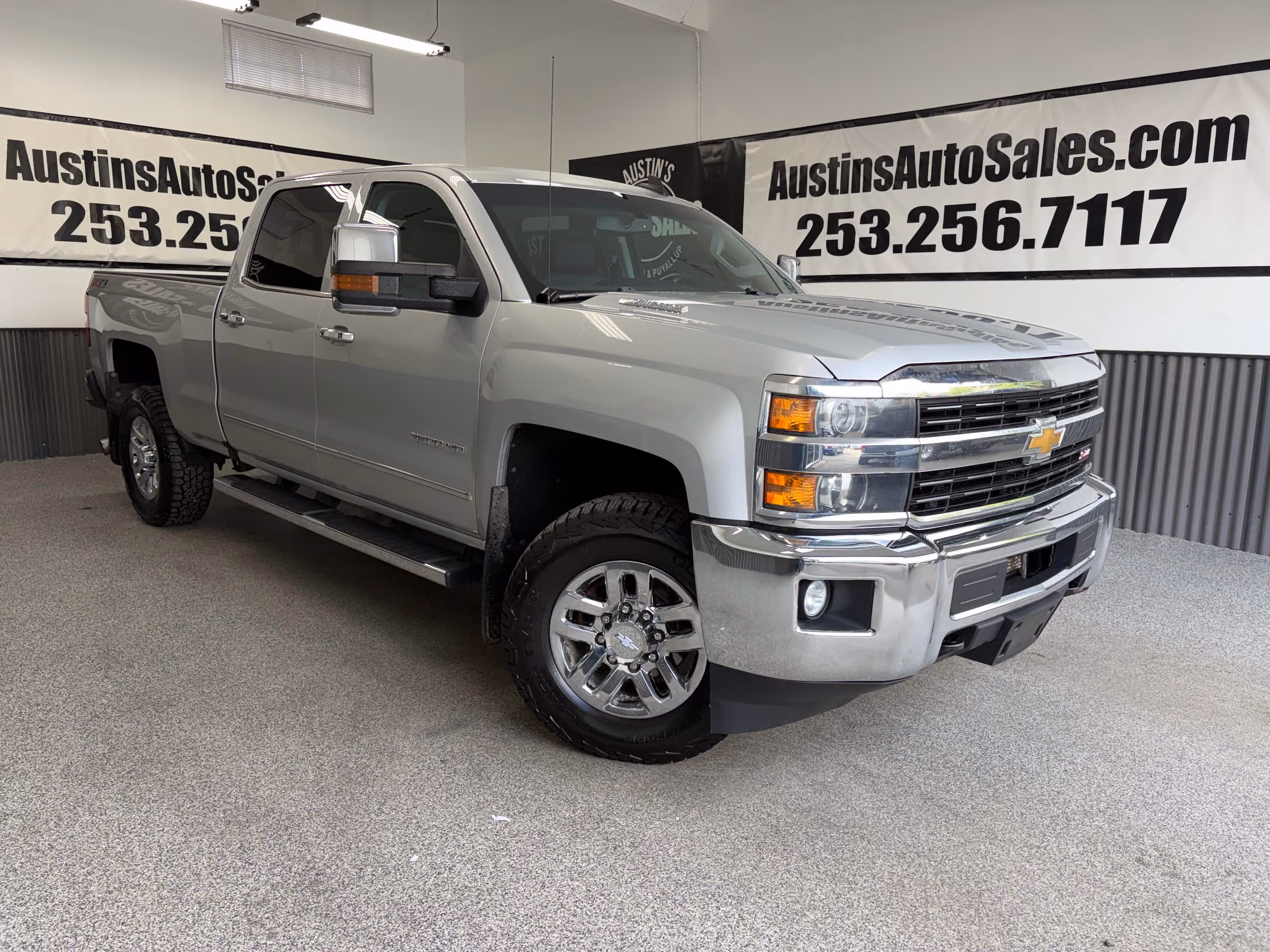 2016 Chevrolet Silverado 3500HD LTZ Crew Cab Image 1