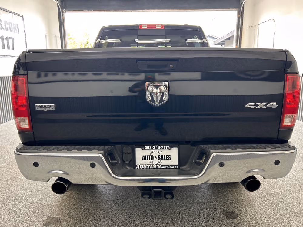 2010 Dodge Ram 1500 Laramie Crew Cab Lower Image 3
