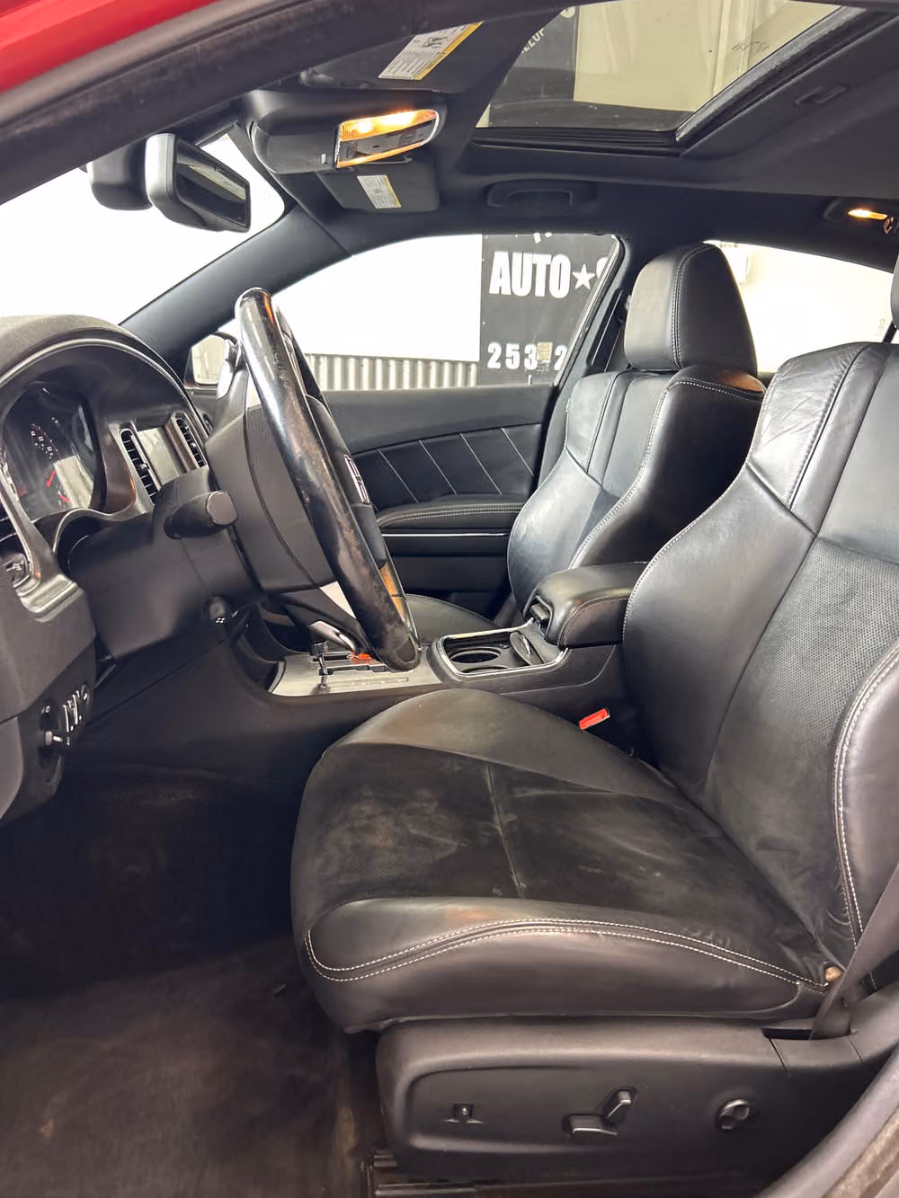 2012 Dodge Charger R/T Image 8