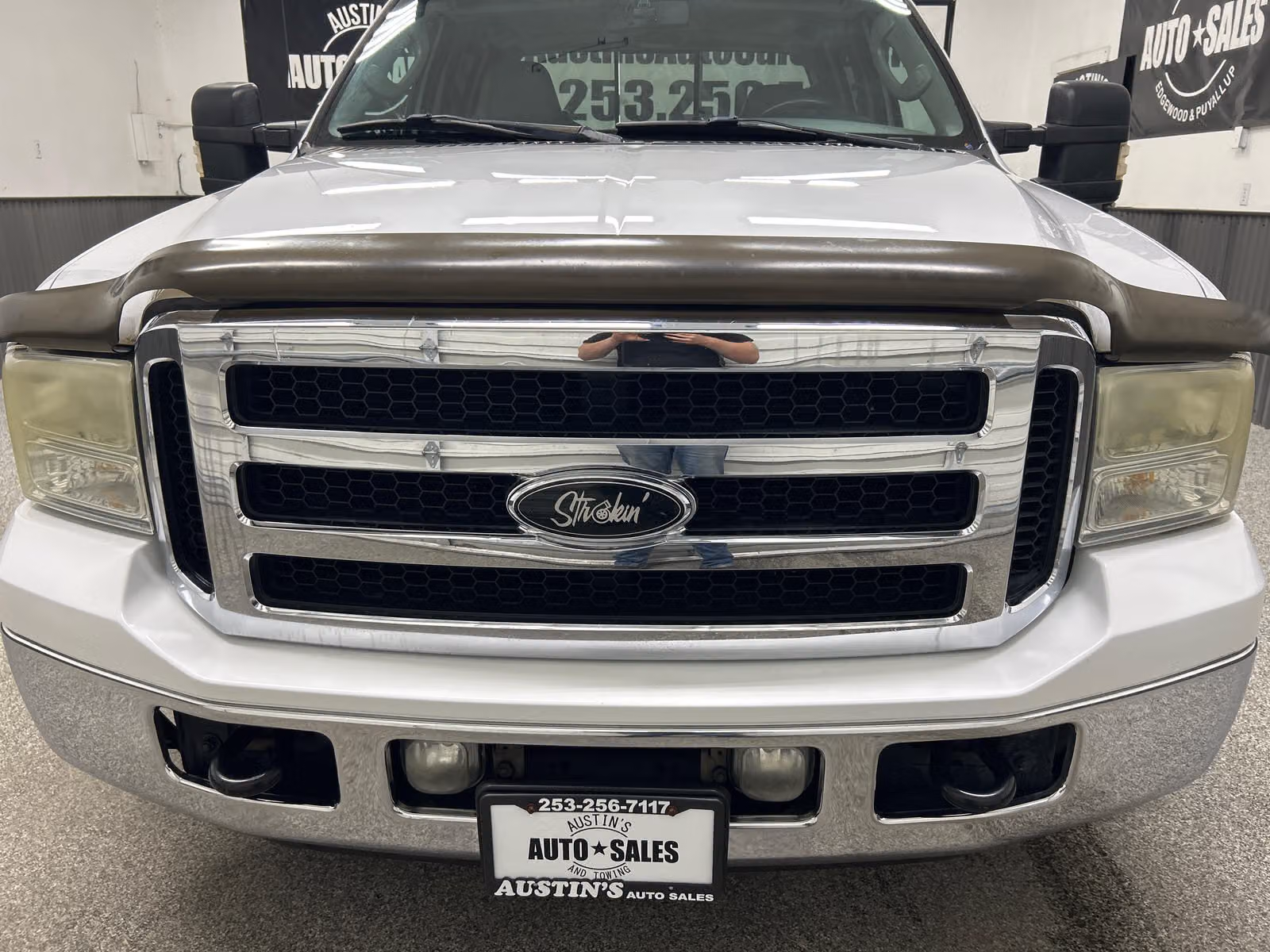 2006 Ford F-350 Super Duty Lariat Crew Cab Upper Image 2