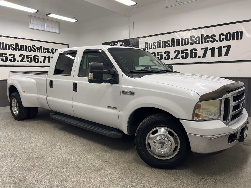 2006 Ford F-350 Super Duty Lariat Crew Cab Image 1