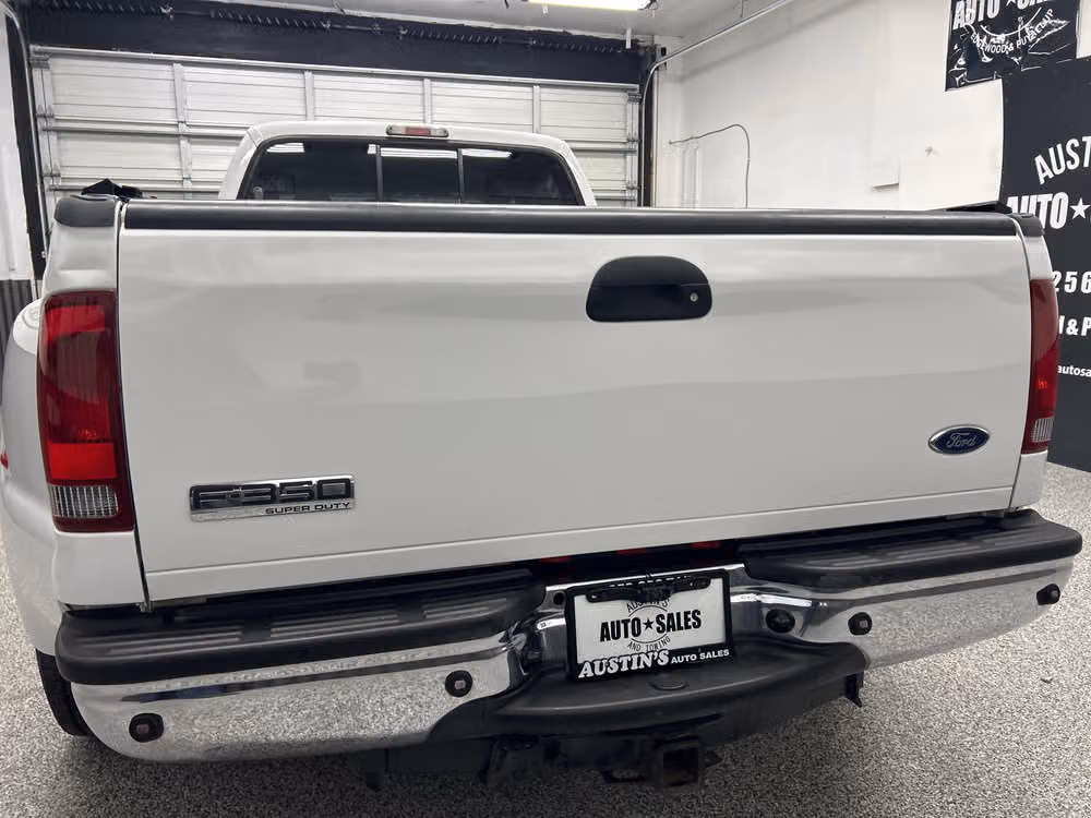 2006 Ford F-350 Super Duty Lariat Crew Cab Image 5