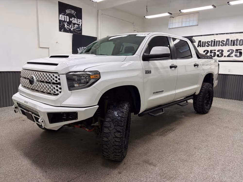 2019 Toyota Tundra SR5 CrewMax Image 6