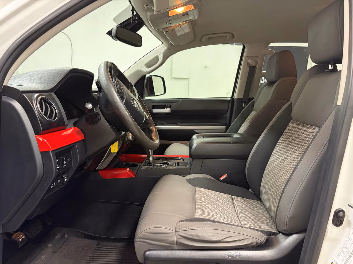 2019 Toyota Tundra SR5 CrewMax Image 18