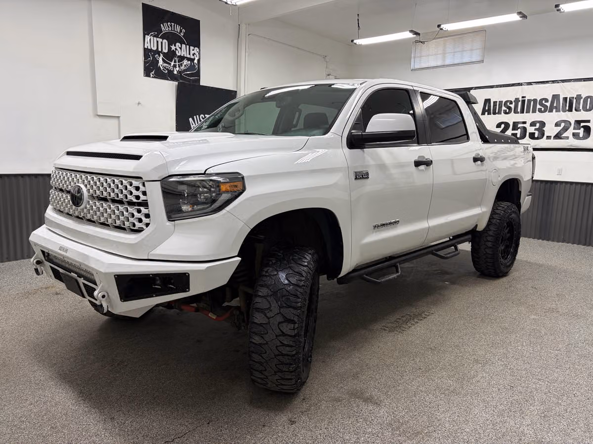 2019 Toyota Tundra SR5 CrewMax Image 6