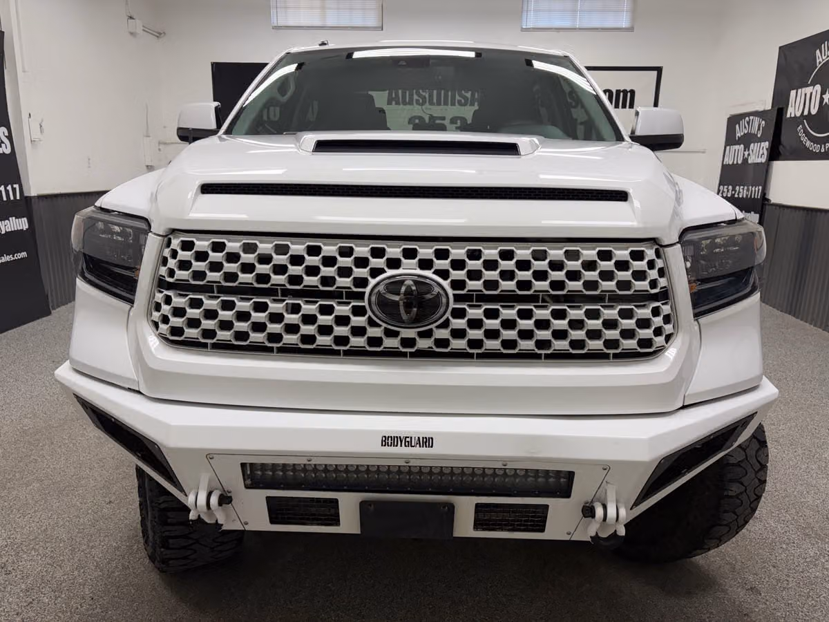 2019 Toyota Tundra SR5 CrewMax Image 5