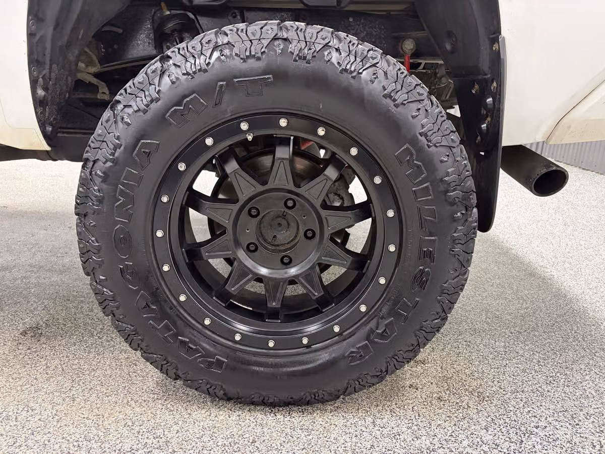 2019 Toyota Tundra SR5 CrewMax Image 9