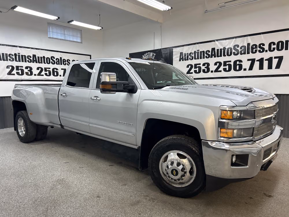 2018 Chevrolet Silverado 3500HD LTZ Crew Cab Image 1