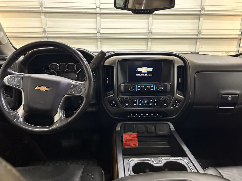 2018 Chevrolet Silverado 3500HD LTZ Crew Cab Image 10