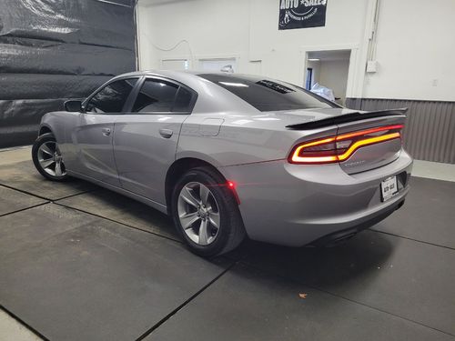 2016 Dodge Charger SXT Lower Image 3