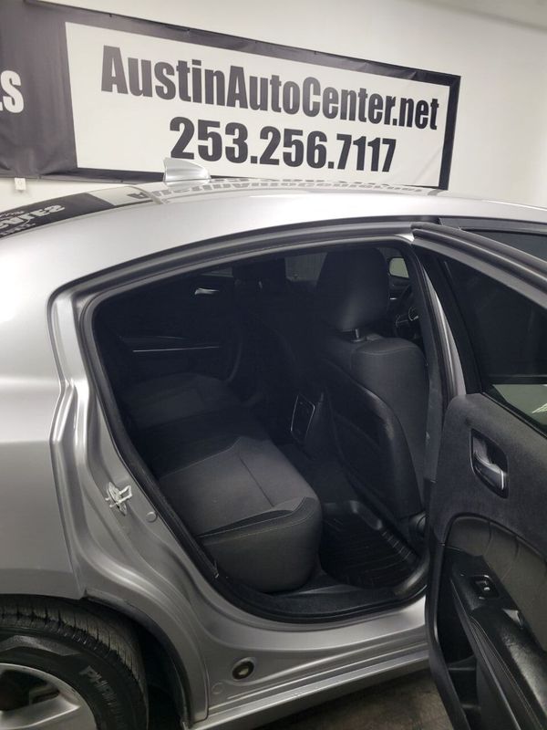 2016 Dodge Charger SXT Austin's Auto Sales