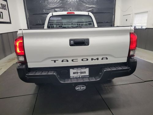 2018 Toyota Tacoma SR Access Cab Lower Image 1