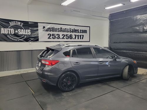 2018 Subaru Impreza Premium Lower Image 2