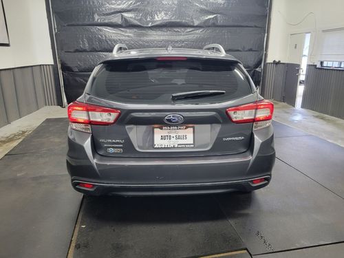 2018 Subaru Impreza Premium Lower Image 1