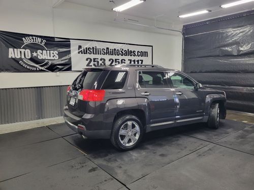 2013 GMC Terrain SLT-2 Lower Image 2