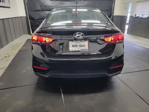 2020 Hyundai ACCENT SEL Lower Image 1