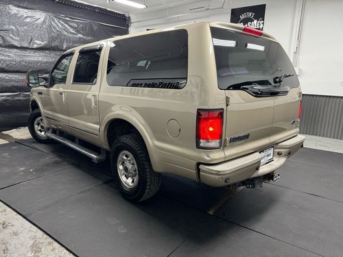 2005 Ford Excursion Limited Lower Image 3