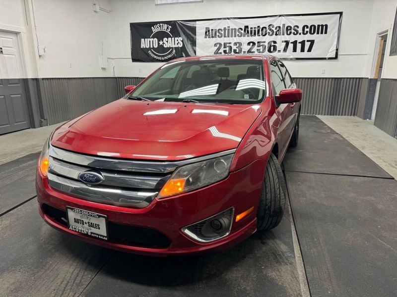 2011 Ford Fusion SEL Upper Image 2