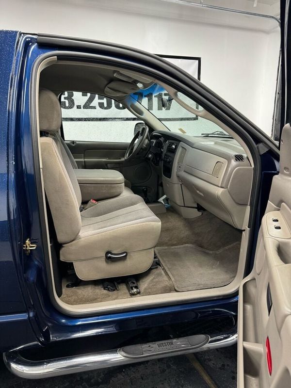 2005 Dodge Ram 1500 SLT 2dr Regular Cab 4WD SB Regular Cab Austin's