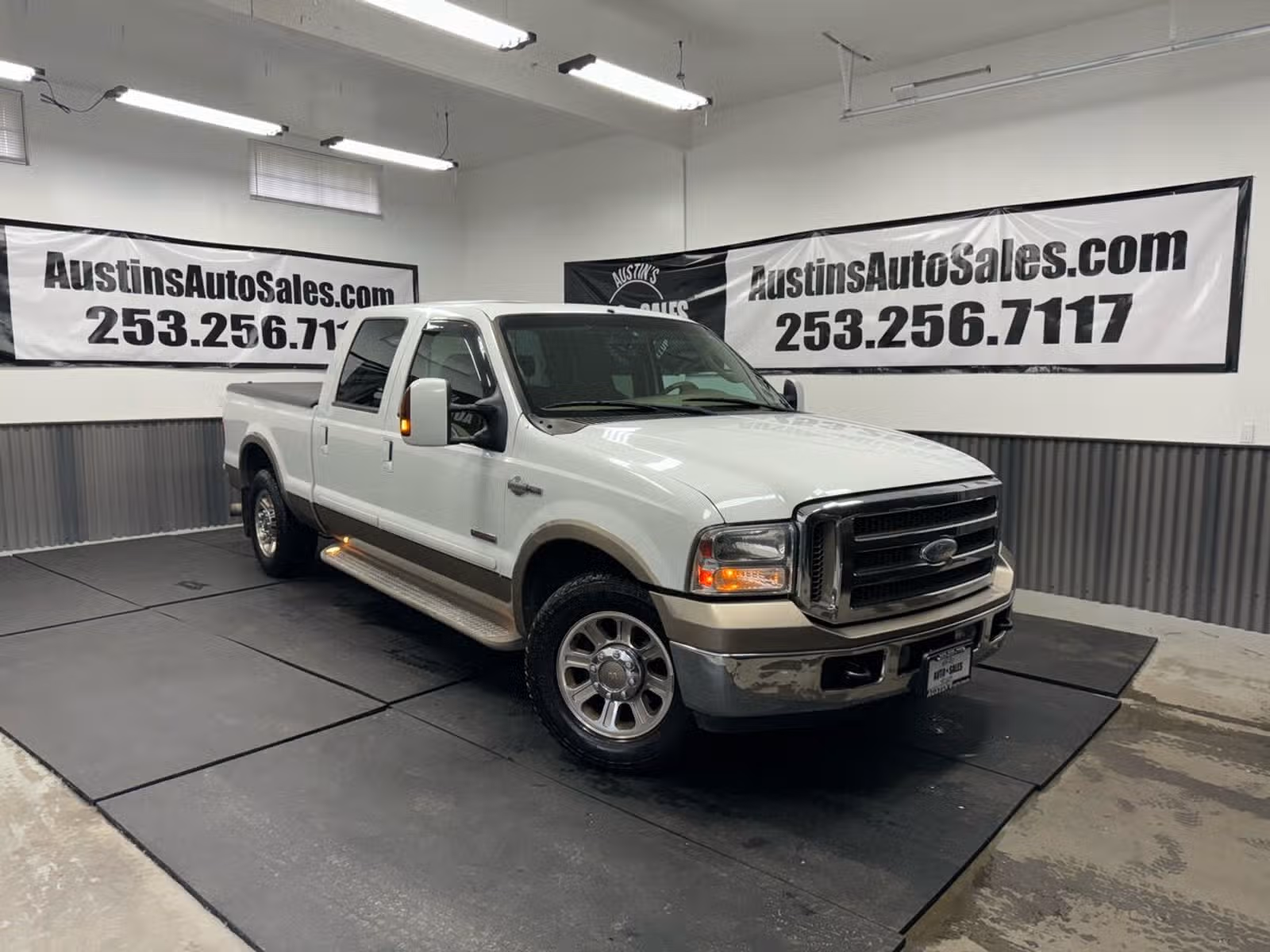 2007 Ford F-250 Super Duty Lariat 4dr Crew Cab SB Crew Cab Upper Image 1