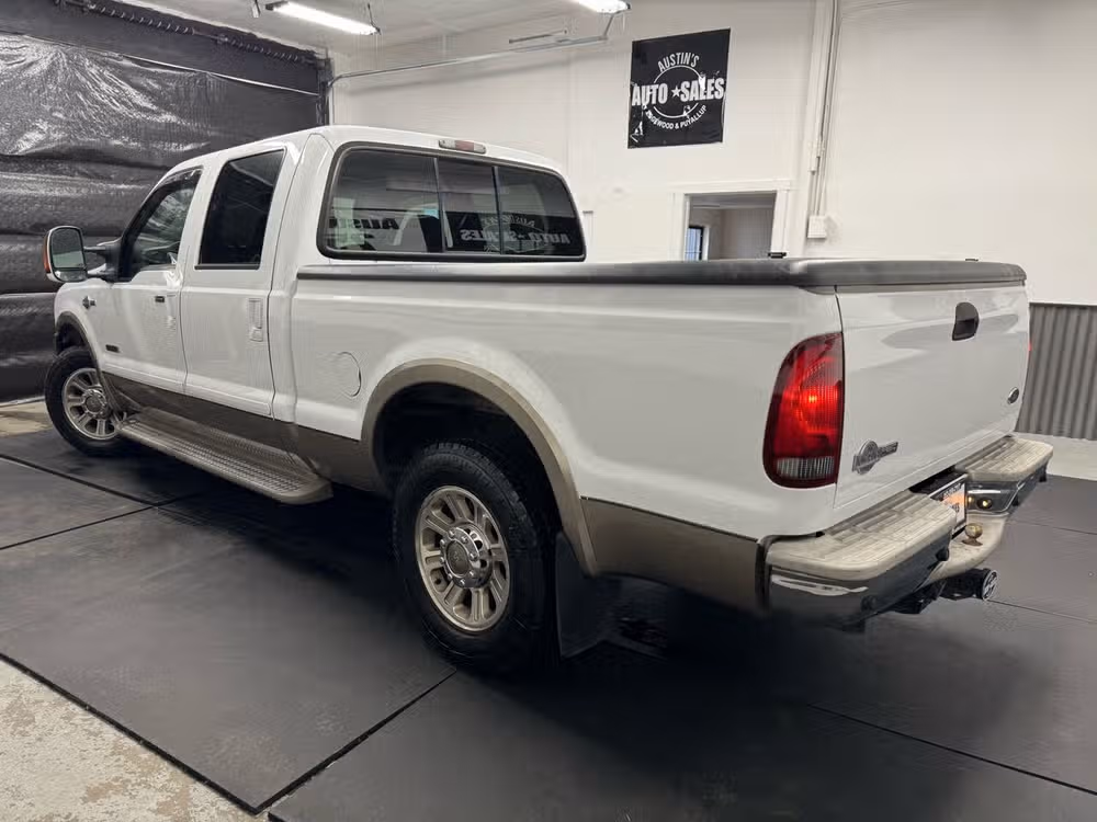 2007 Ford F-250 Super Duty Lariat 4dr Crew Cab SB Crew Cab Image 5