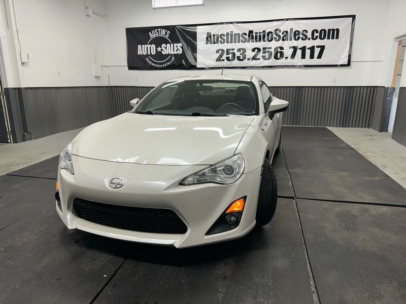 2014 Scion FR-S Base Upper Image 2