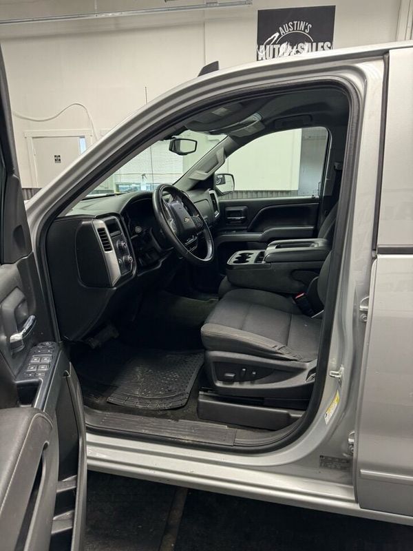 2017 Chevrolet Silverado 1500 LT 4x4 4dr Crew Cab 5.8 ft. SB Crew Cab