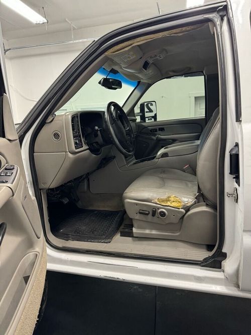 2004 Chevrolet Silverado 2500HD LT 4dr Extended Cab 4WD SB Extended Cab