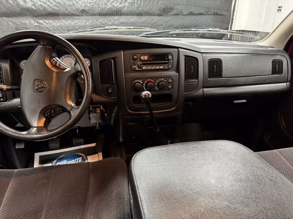 2003 Dodge Ram 3500 SLT 4dr Quad Cab RWD LB SRW Quad Cab Image 10