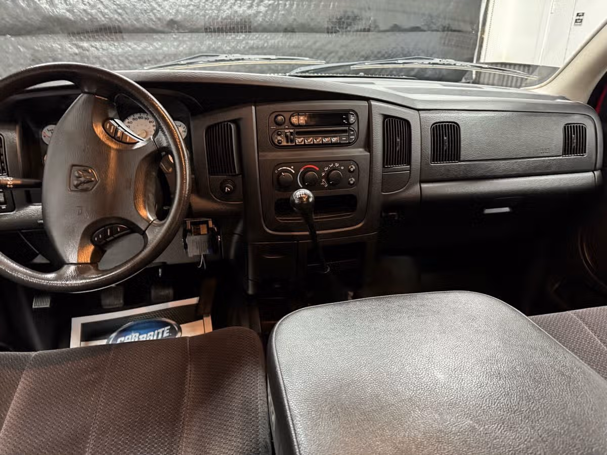 2003 Dodge Ram 3500 SLT 4dr Quad Cab RWD LB SRW Quad Cab Image 10
