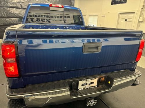 2016 Chevrolet Silverado 1500 LT Crew Cab Lower Image 3