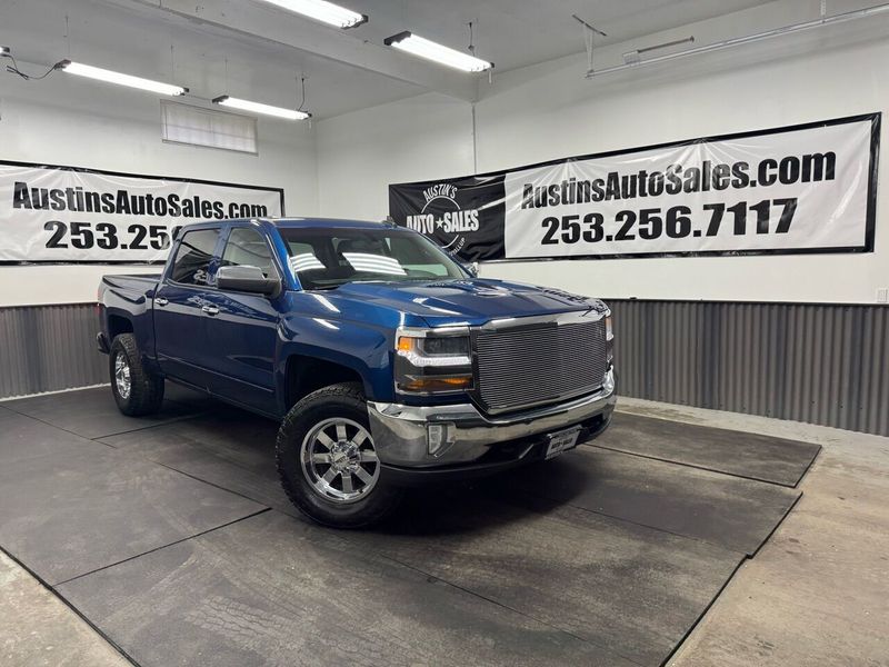 2016 Chevrolet Silverado 1500 LT Crew Cab Upper Image 1