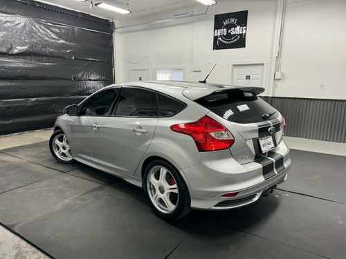 2014 Ford Focus ST Lower Image 3