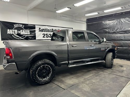 2015 Ram 2500 Laramie Crew Cab Lower Image 2