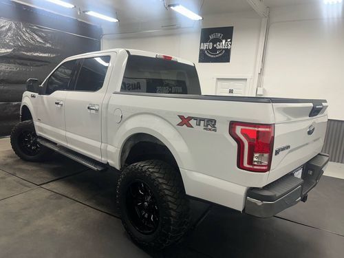 2016 Ford F-150 XLT 4x4 4dr SuperCrew 6.5 ft. SB SuperCrew Lower Image 2