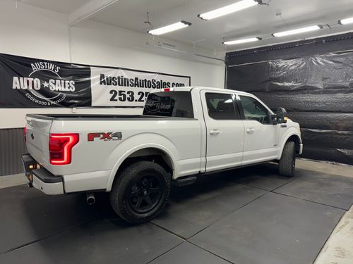 2015 Ford F-150 Lariat SuperCrew Lower Image 3