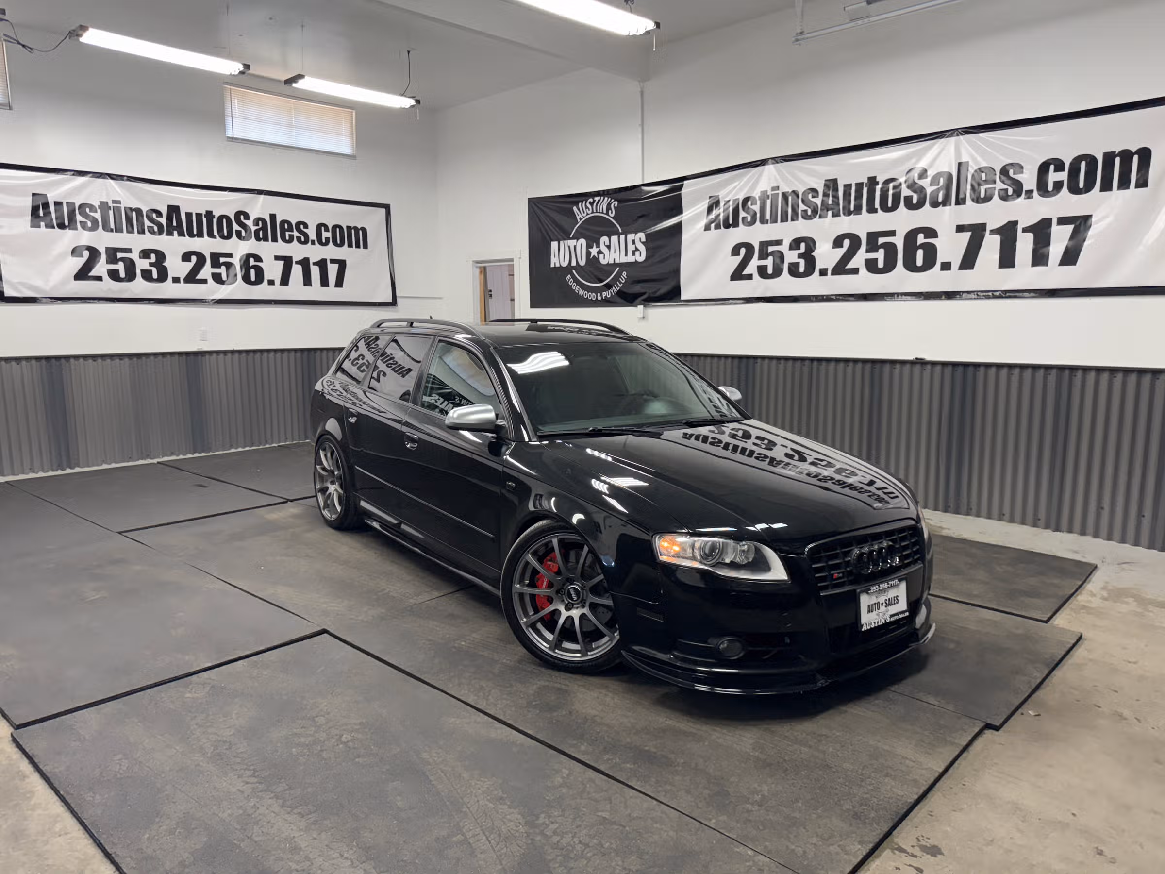2006 Audi S4 Avant quattro Image 1