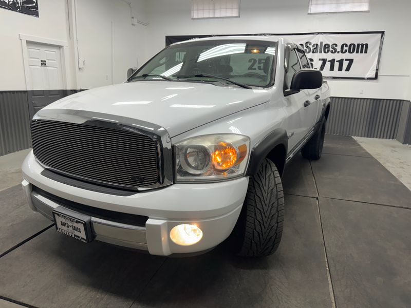 2008 Dodge Ram 1500 Laramie Quad Cab Upper Image 2