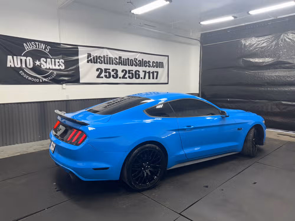 2017 Ford Mustang GT Premium Lower Image 3