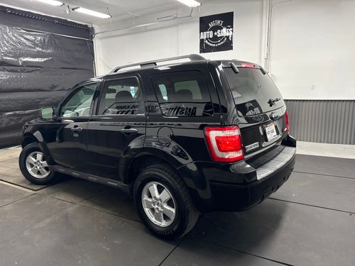 2009 Ford Escape XLT Lower Image 1