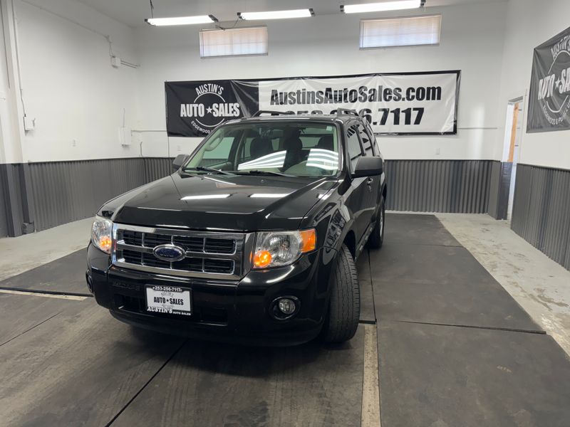2009 Ford Escape XLT Upper Image 2