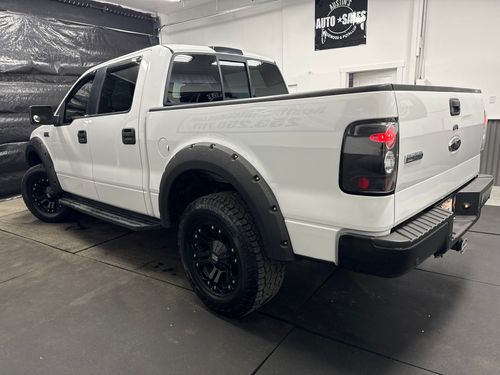 2006 Ford F-150 Lariat SuperCrew Lower Image 1