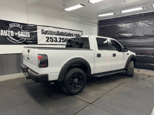 2006 Ford F-150 Lariat SuperCrew Lower Image 3