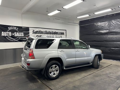 2004 Toyota 4Runner Limited Lower Image 3