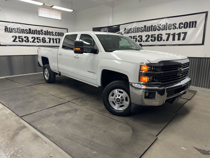 2016 Chevrolet Silverado 2500HD LT Crew Cab Upper Image 1