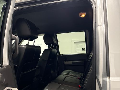 2016 Ford F-350 Super Duty Lariat Crew Cab Lower Image 2