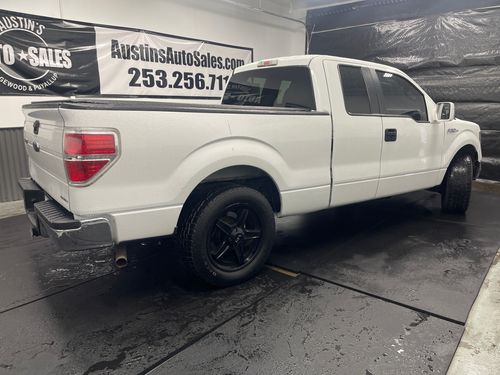 2014 Ford F-150 XLT SuperCab Lower Image 1