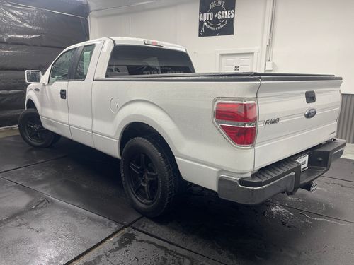 2014 Ford F-150 XLT SuperCab Lower Image 2